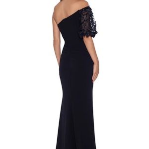One-Shoulder Scuba Crepe Trumpet Gown
XSCAPE